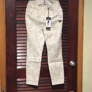 Sofia Mid Rise Skinny Ankle jeans